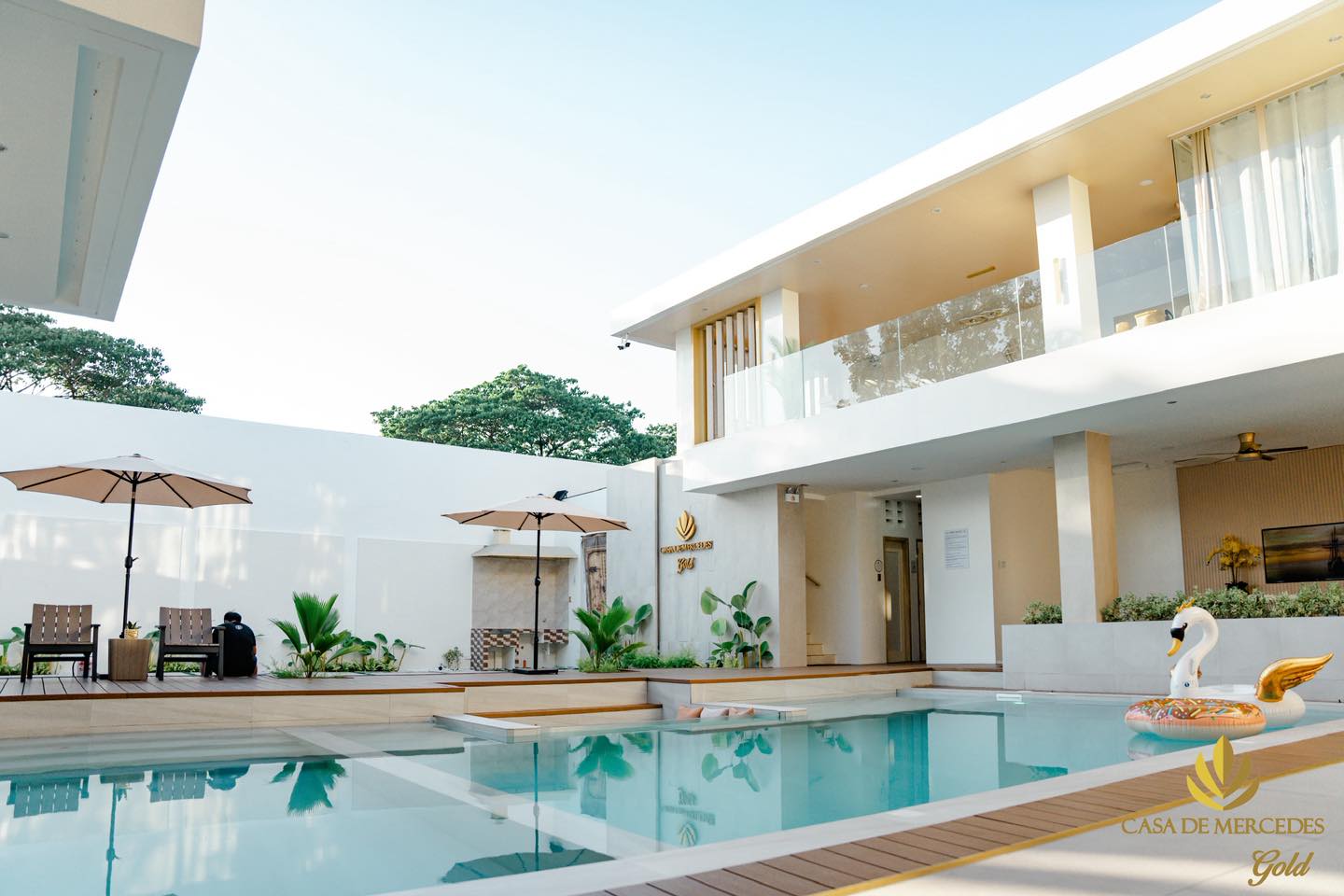 Outdoor pool with lounge area